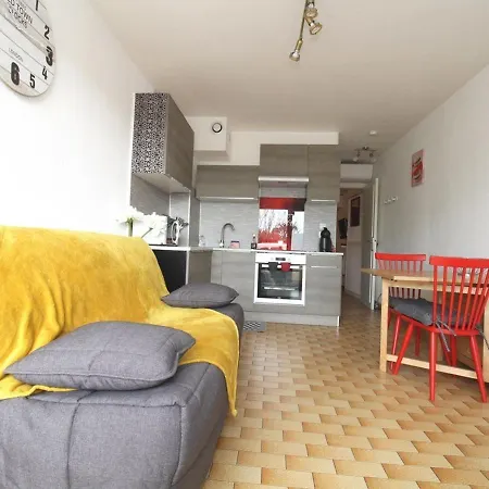 Spacieux T2 Renove Proche Etang De Thau, Climatise, Terrasse, Parking, Wifi A 800m Des Thermes - Fr-1-553-207 شقة *