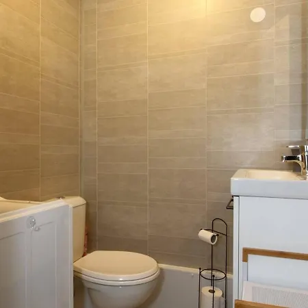 Spacieux T2 Renove Proche Etang De Thau, Climatise, Terrasse, Parking, Wifi A 800m Des Thermes - Fr-1-553-207 *